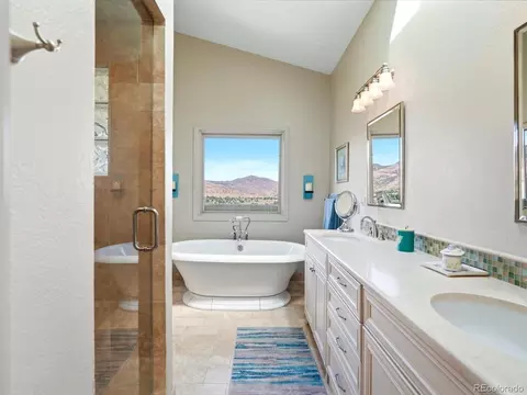 Bath - 5961 Crestbrook Dr, Morrison, CO 80465 photo 2 of 5