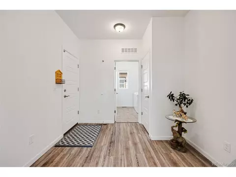 27995 E 6th Pl, Aurora, CO 80018 photo 6