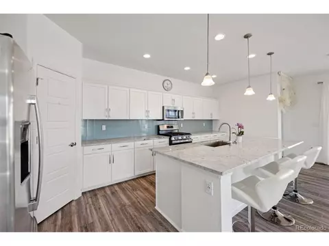 27995 E 6th Pl, Aurora, CO 80018 photo 9