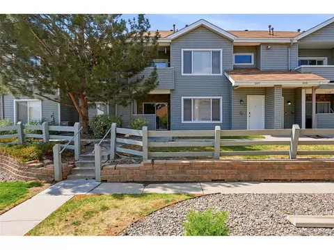 912 S Yampa St #107, Aurora, CO 80017
