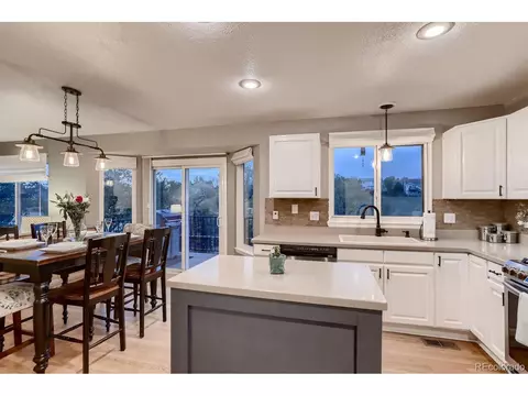 21053 E Crestline Cir, Centennial, CO 80015 photo 3