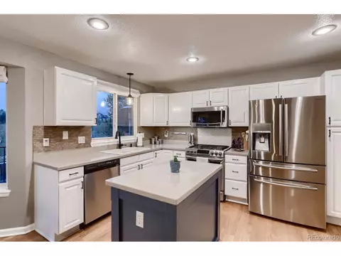 21053 E Crestline Cir, Centennial, CO 80015 photo 5