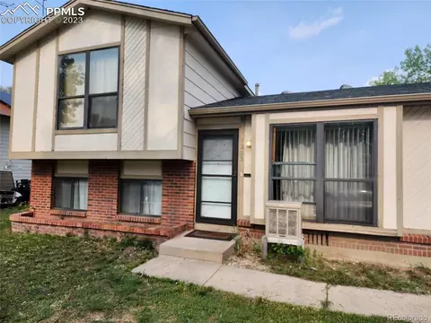 1215 Sandpiper Dr, Colorado Springs, CO 80916