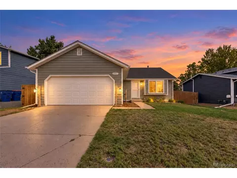 8957 W Toller Ave, Littleton, CO 80128