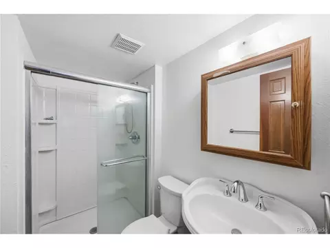 Bath - 6282 Starlight Dr, Morrison, CO 80465 photo 3 of 5