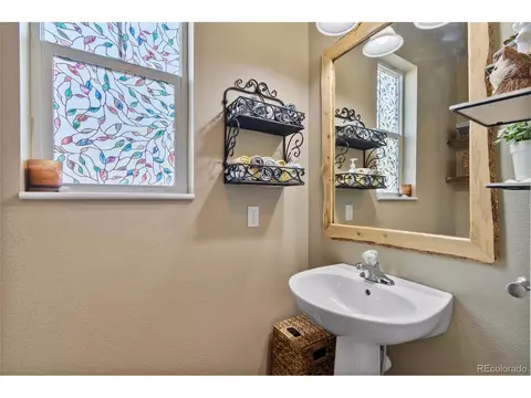10959 E 28th Pl, Denver, CO 80238 photo 10