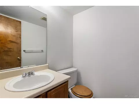 Undisclosed, Denver, CO 80239 photo 8