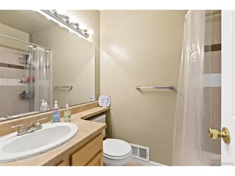 15711 E 13th Pl, Aurora, CO 80011 photo 15