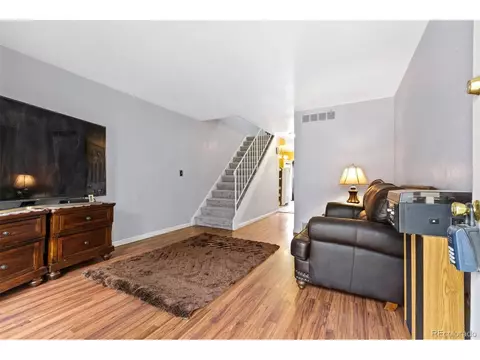 15711 E 13th Pl, Aurora, CO 80011 photo 3