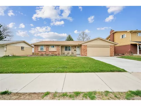 490 Potomac Way, Aurora, CO 80012