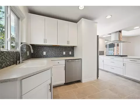 2916 Forest St, Denver, CO 80207 photo 11