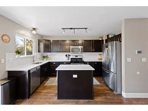 21484 E Crestline Ln, Centennial, CO 80015 photo 2