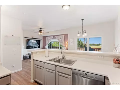 12295 E 2nd Dr, Aurora, CO 80011 photo 8