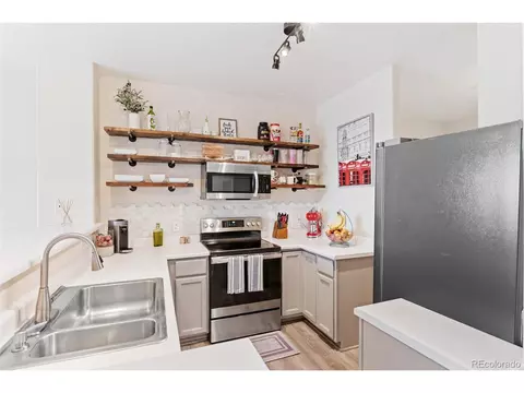 12295 E 2nd Dr, Aurora, CO 80011 photo 10