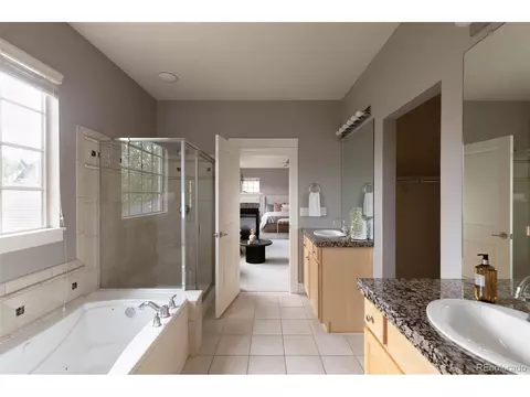 Bath - 7908 E 25th Ave, Denver, CO 80238 photo 3 of 5