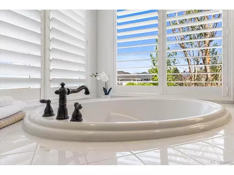 Bath - 22045 E Hoover Dr, Aurora, CO 80016 photo 3 of 6