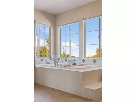Bath - 26881 E Arbor Dr, Aurora, CO 80016 photo 4 of 7