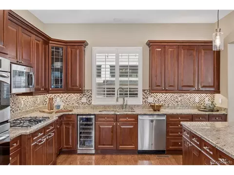 Kitchen - 26881 E Arbor Dr, Aurora, CO 80016 photo 2 of 7
