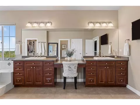 Bath - 26881 E Arbor Dr, Aurora, CO 80016 photo 5 of 7