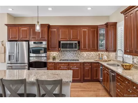 Kitchen - 26881 E Arbor Dr, Aurora, CO 80016 photo 4 of 7