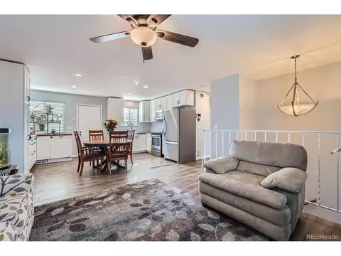 14798 E Temple Dr, Aurora, CO 80015 photo 3
