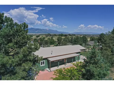 29 Circle C Rd, Fountain, CO 80817
