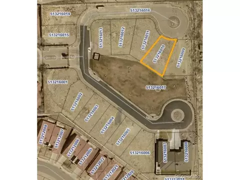 10 Aquila Dr, Pueblo, CO 81008