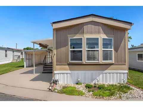 2200 37th St #13, Evans, CO 80620