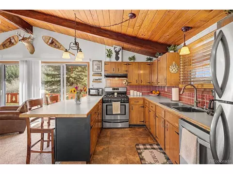 Kitchen - 177 Cedar Dr, Lyons, CO 80540 photo 2 of 3