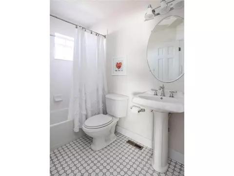 8166 E 28th Dr, Denver, CO 80238 photo 25