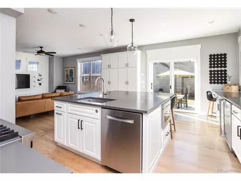 8166 E 28th Dr, Denver, CO 80238 photo 12