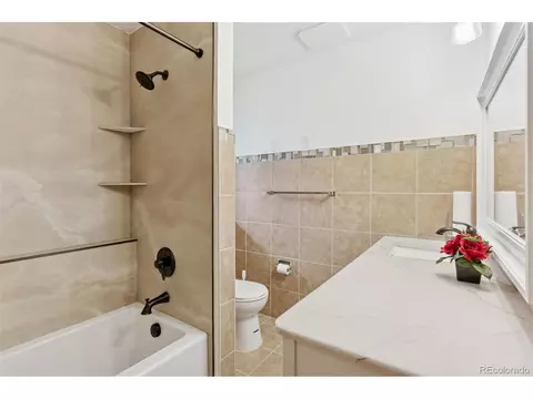 Bath - 8484 E Radcliff Ave, Denver, CO 80237 photo 4 of 5