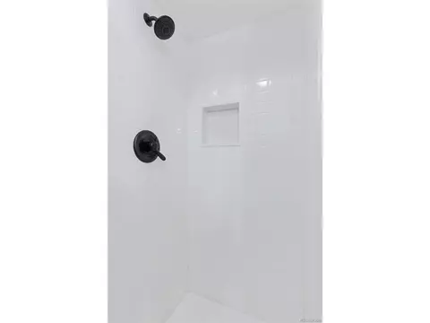 Bath - 8484 E Radcliff Ave, Denver, CO 80237 photo 2 of 5