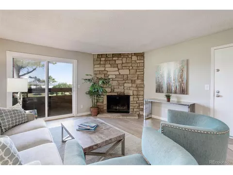 429 Wright St #102, Lakewood, CO 80228 photo 2