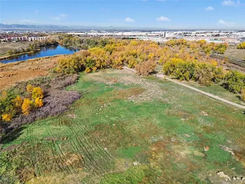 View/Area - 11229 E 25th Dr, Aurora, CO 80010 photo 1 of 2
