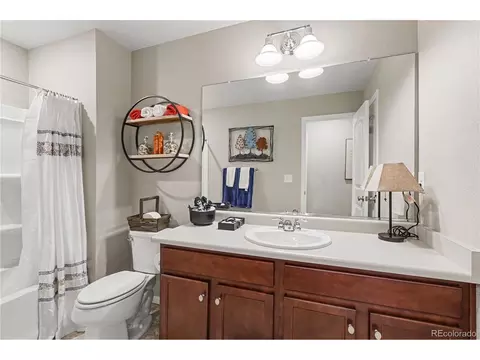 Bath - 11229 E 25th Dr, Aurora, CO 80010 photo 4 of 4