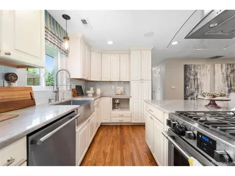 2350 E Flora Pl, Denver, CO 80210 photo 11