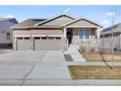 8801 S Ukraine Ct, Aurora, CO 80016