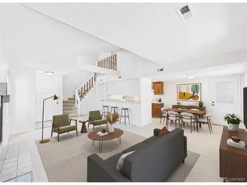 1140 S Monaco Pkwy #3, Denver, CO 80224
