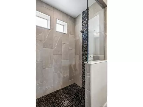 Bath - 20322 E 52nd Ave, Denver, CO 80249 photo 2 of 3