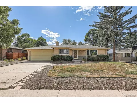 557 Oakland Ct, Aurora, CO 80010