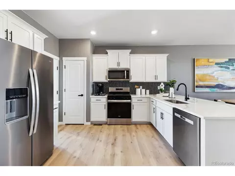 28640 E 8th Pl, Watkins, CO 80137 photo 9