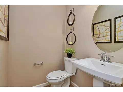 27964 E 9th Dr, Aurora, CO 80018 photo 4
