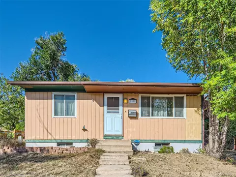 1818 Whitman Rd, Colorado Springs, CO 80910