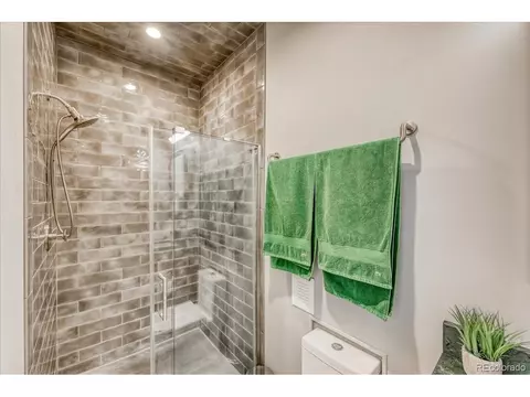 Bath - 421 Z Rd, Silverthorne, CO 80498 photo 7 of 7