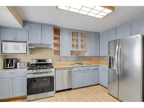 Kitchen - 1881 E 95th Ave, Thornton, CO 80229 photo 2 of 3