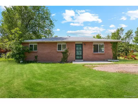 1060 Saulsbury St, Lakewood, CO 80214