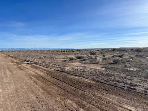 10 Kaolinite Dr, Mosca, CO 81146