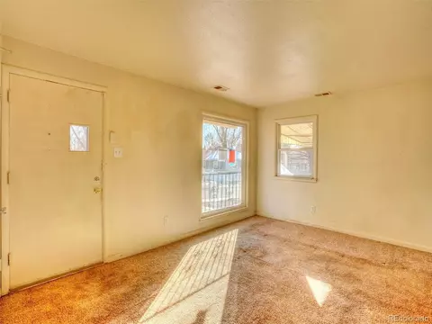 Living - 140 E 5th Ave, Longmont, CO 80504 photo 4 of 4