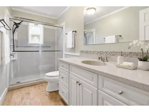 Bath - 19622 Cypress Dr, Morrison, CO 80465 photo 3 of 3